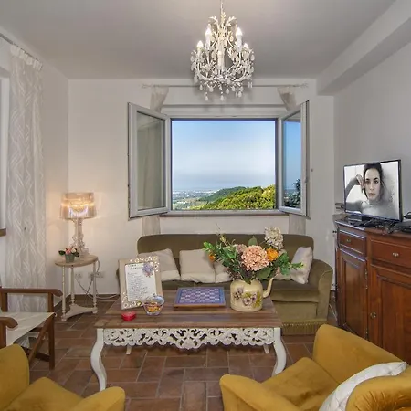 Vakantiehuis Casale Belvedere 